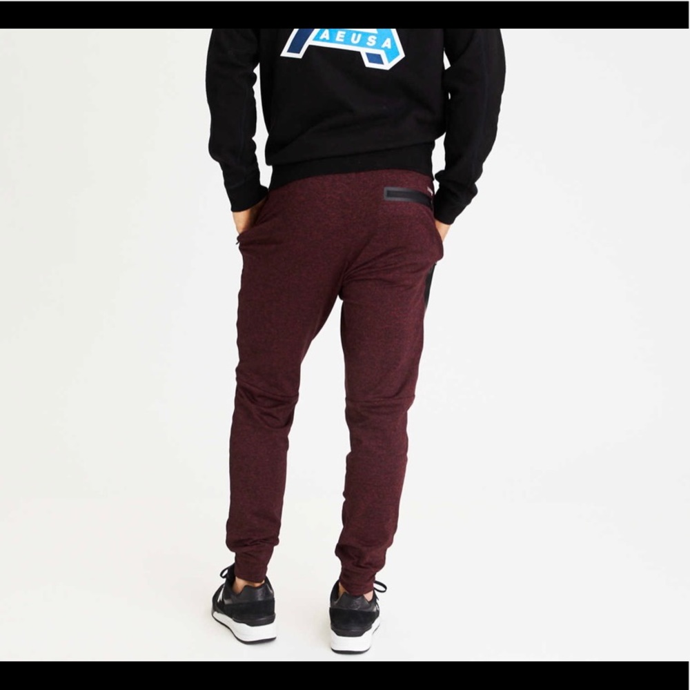AE Joggers - Picture 3 of 4